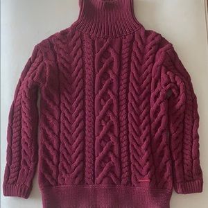 Burberry Sweater. Worn twice. Size Small